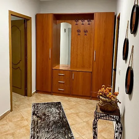 Lucas 2 Appartement Tirana